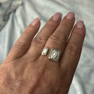 Silpada Discontinued Ring Size 10 … reposh. Pretty for Christmas season!